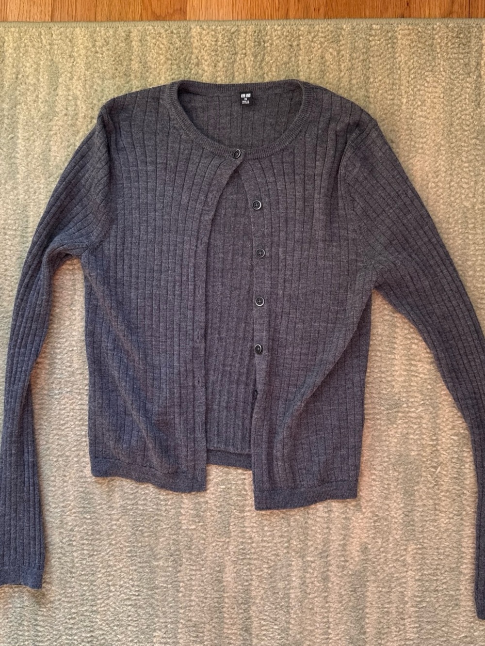 NEW Uniqlo wool button down cardigan